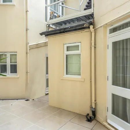 Cleveland Residences Paddington-3